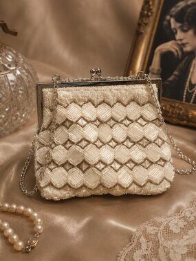 VINTAGE Fine Arts Bag Co. Beaded Evening Clutch (w/Replacement Chain)